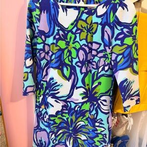 Lot of 4 Lilly Pulitzer items dresses shorts and top